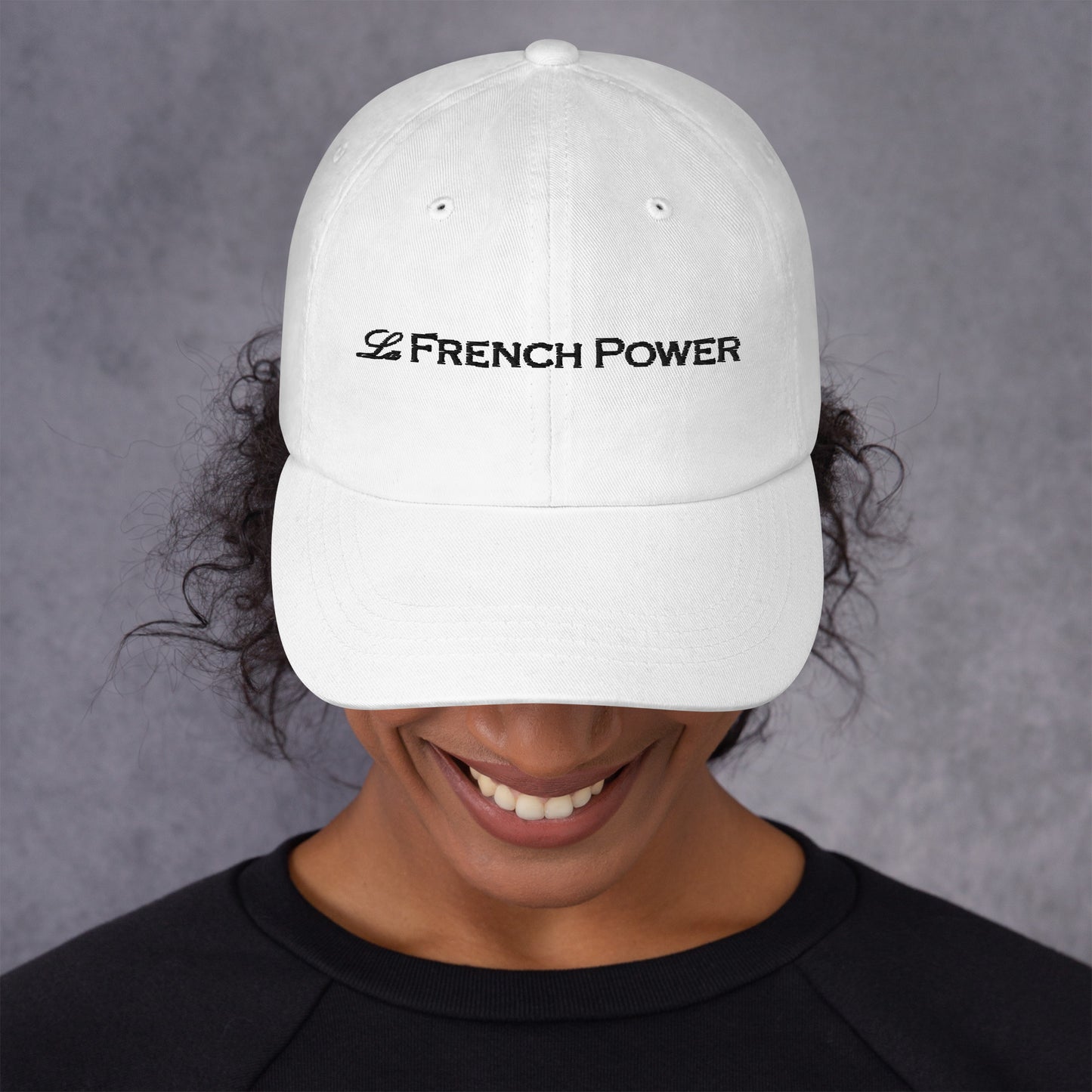 Casquette noire ajustable avec logo brodé La French Power, design urbain et épuré.