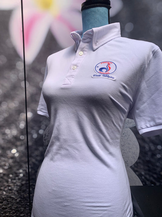 Polo pour femme, coloris blanc, coupe classique avec logo La French Power brodé.